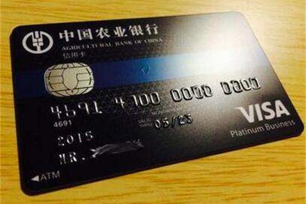 信用卡和小貸五大區(qū)別，看完你選哪一種？