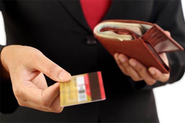 辦信用卡還送保險？平安保險信用卡和車主卡哪個值得申請？